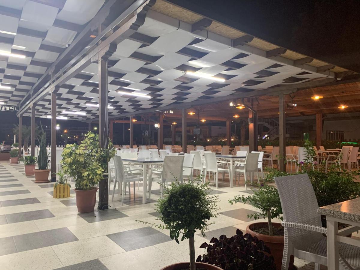 Center Park Hotel Velipoje Bagian luar foto