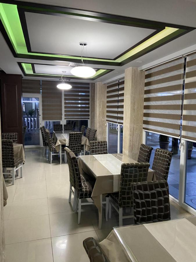 Center Park Hotel Velipoje Bagian luar foto